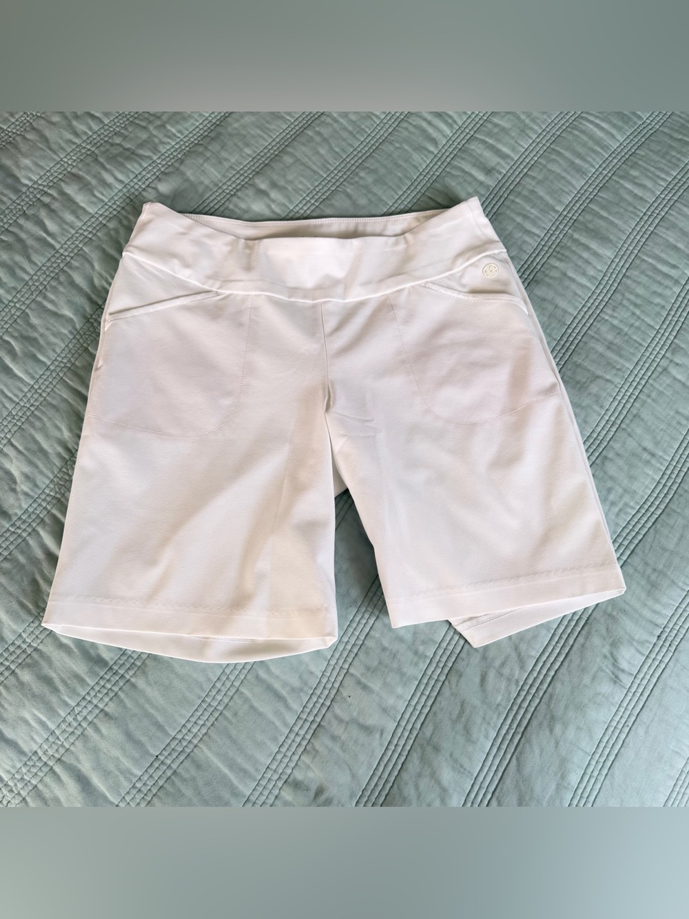 Lily Pulitzer Luxletic White Golf Sport Bermuda Shorts Sz 8 NWOT